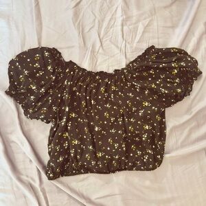 American Eagle cropped floral open back blouse